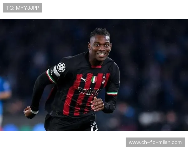 AC米兰持续对禁区施压，莱奥头球顶偏