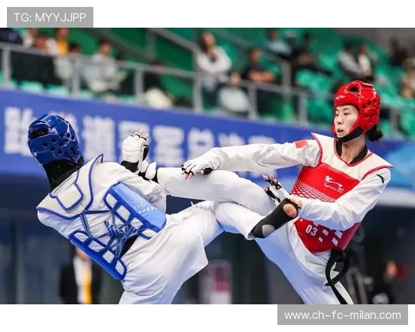 全国杯赛比赛中决赛圈竞争激烈呈现新格局