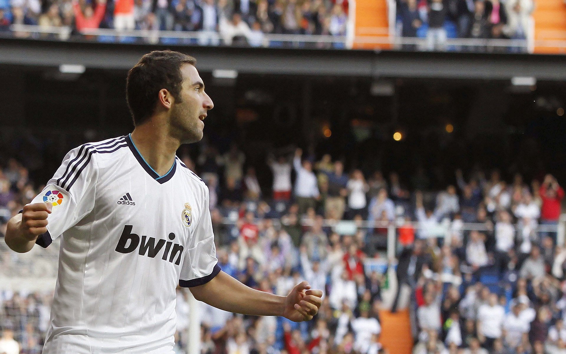 详细阅读:欧冠八强:阿贾克斯PK本菲卡 青年军对决变身“星探必看场次” 欧冠八强:阿贾克斯PK本菲卡 青年军对决变身“星探必看场次”